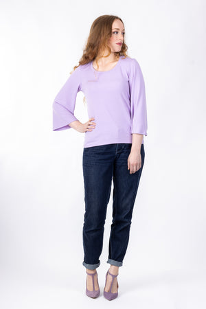 Scoop neck variant for Vera shirt, in lilac with wide three quarter sleeves, full front view